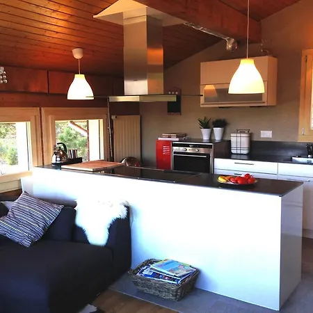 Chalet Fenua Api בקתה אנזיר
